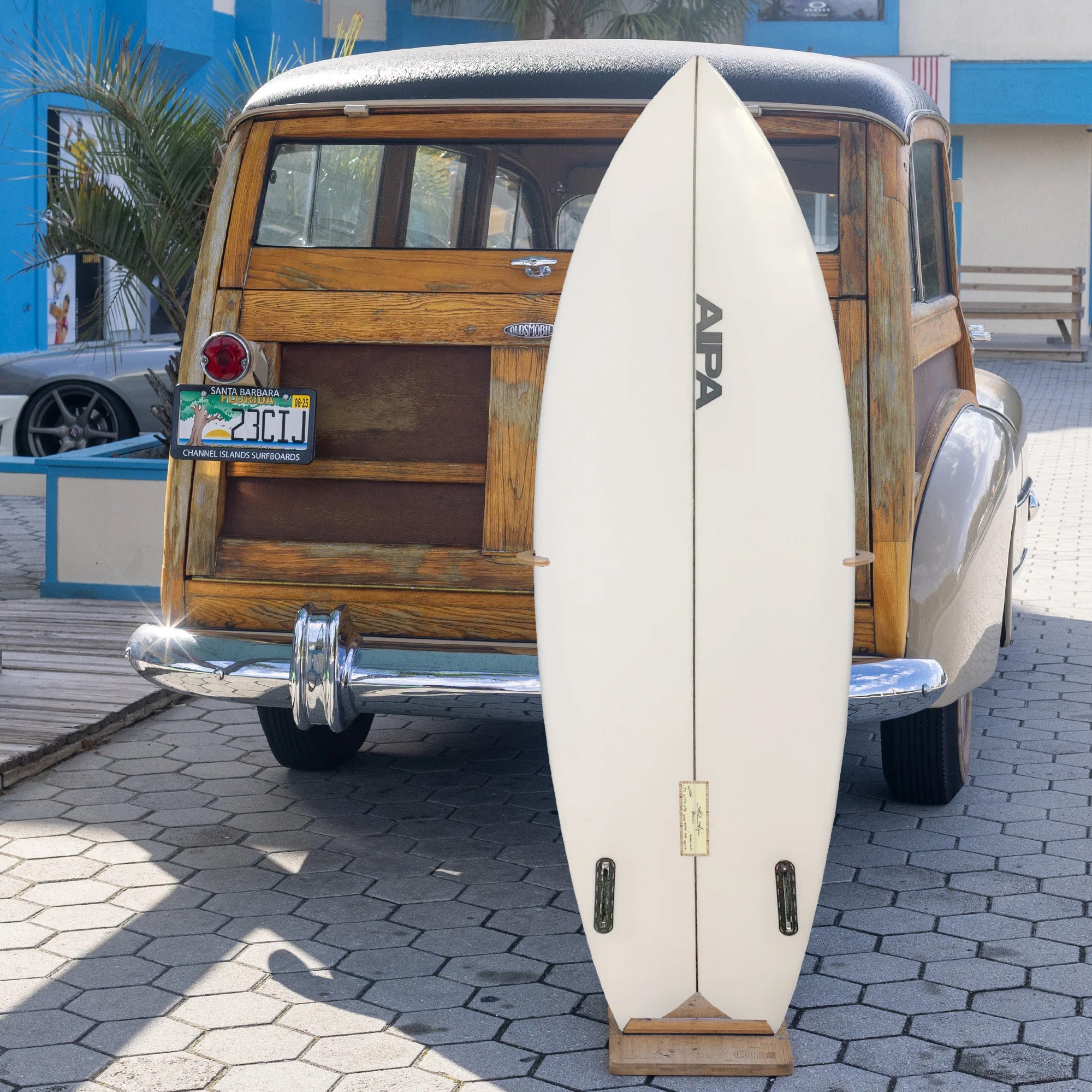 Aipa Retro Fish 5'4 Surfboard with Futures Fins - Perfect for Small Waves & Beach Cruising | Classic Retro Surfboard for Beginners & Intermediate Surfers