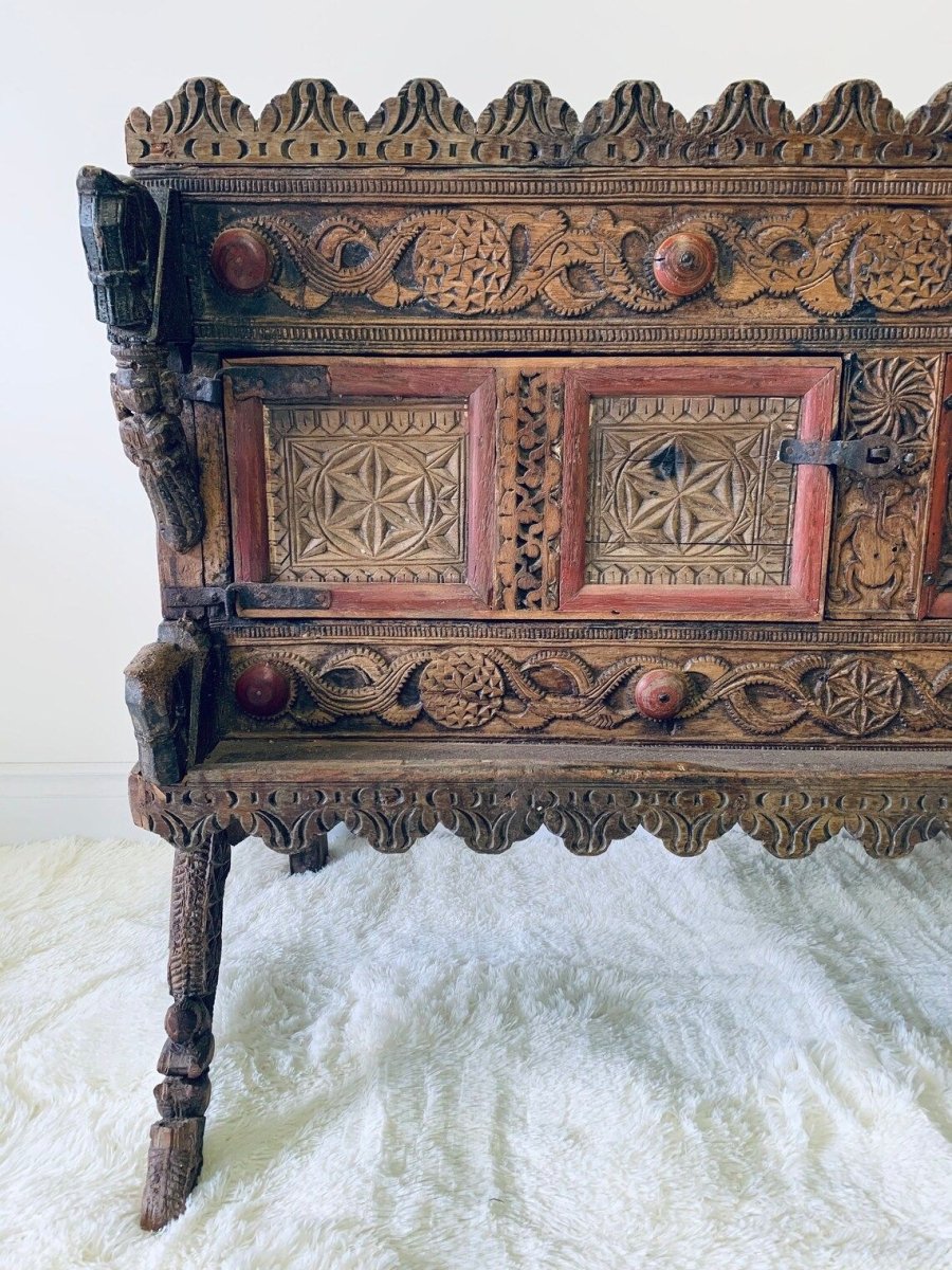 Hand Carved Rustic Wooden Indian Sideboard - Hope Chest & Dowry Storage - Traditional Damchiya for Home Decor & Wedding Gifts | Perfect for Bedroom, Living Room & Cultural Celebrations