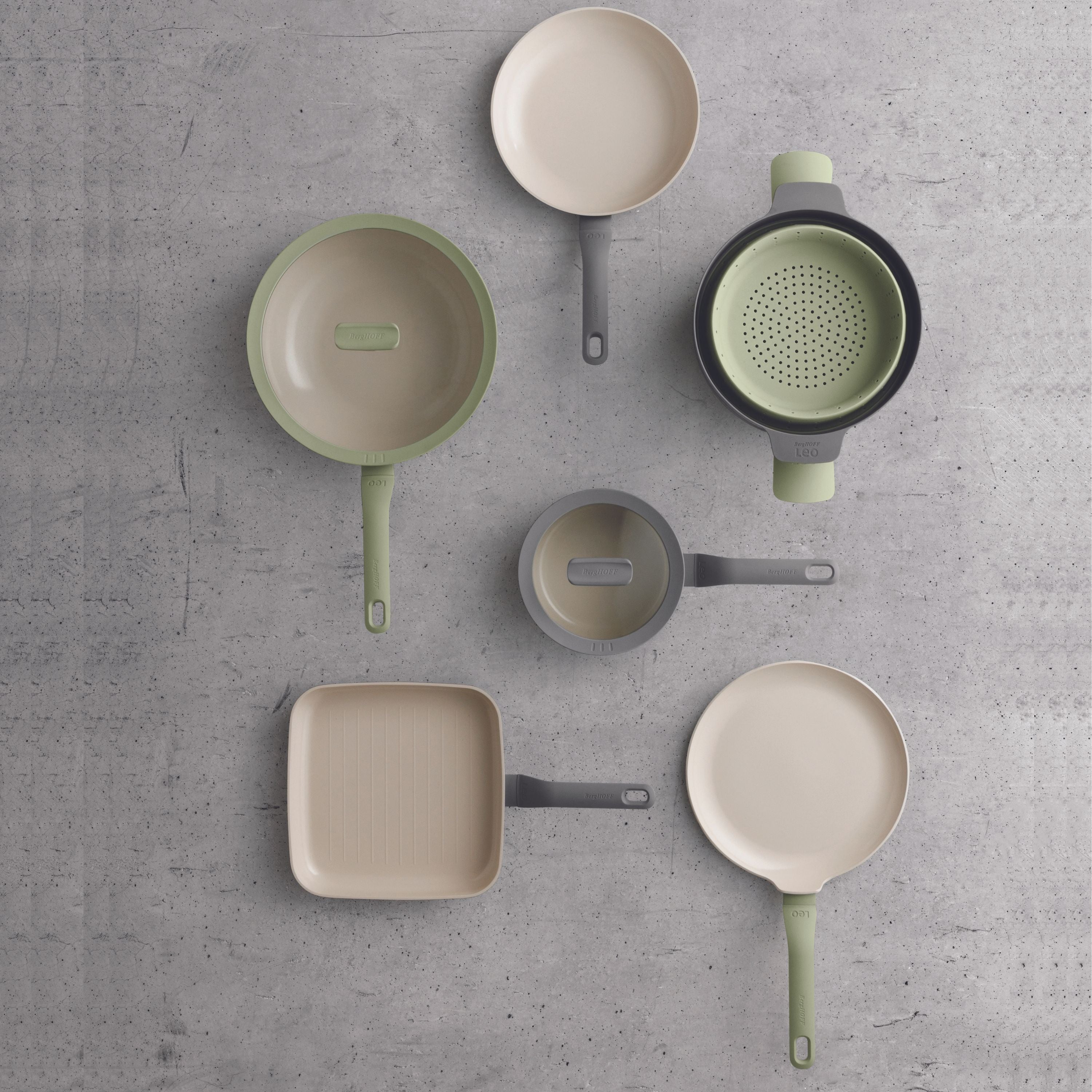 BergHOFF Balance 10.25 Inch Nonstick Ceramic Pancake Pan - Eco-Friendly Recycled Aluminum Cookware with Sage Green Coating | Perfect for Breakfast, Brunch & Fluffy Pancakes