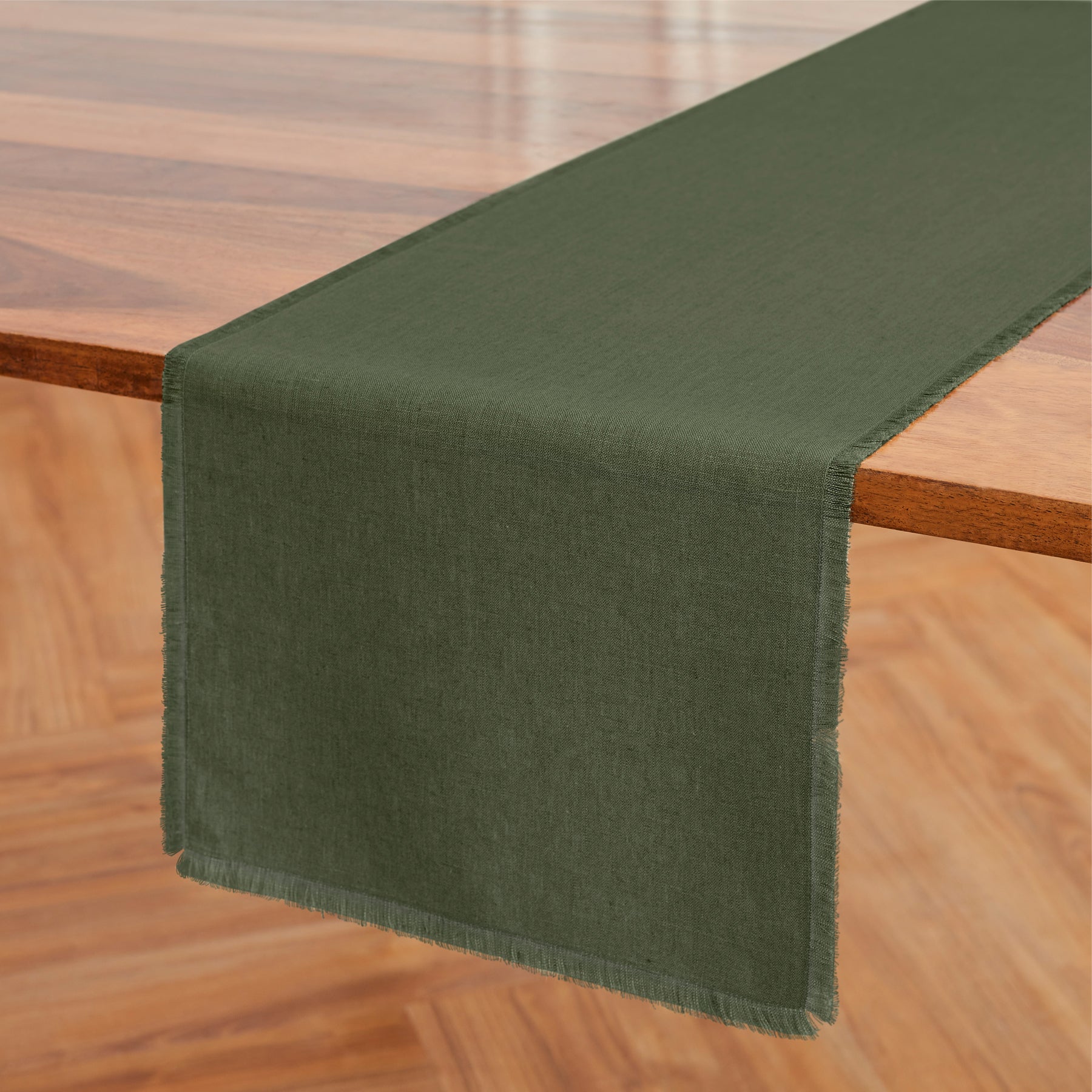 Elegant Fringe Table Runner for Dining Room Decor - Perfect for Weddings, Parties, and Home Decor