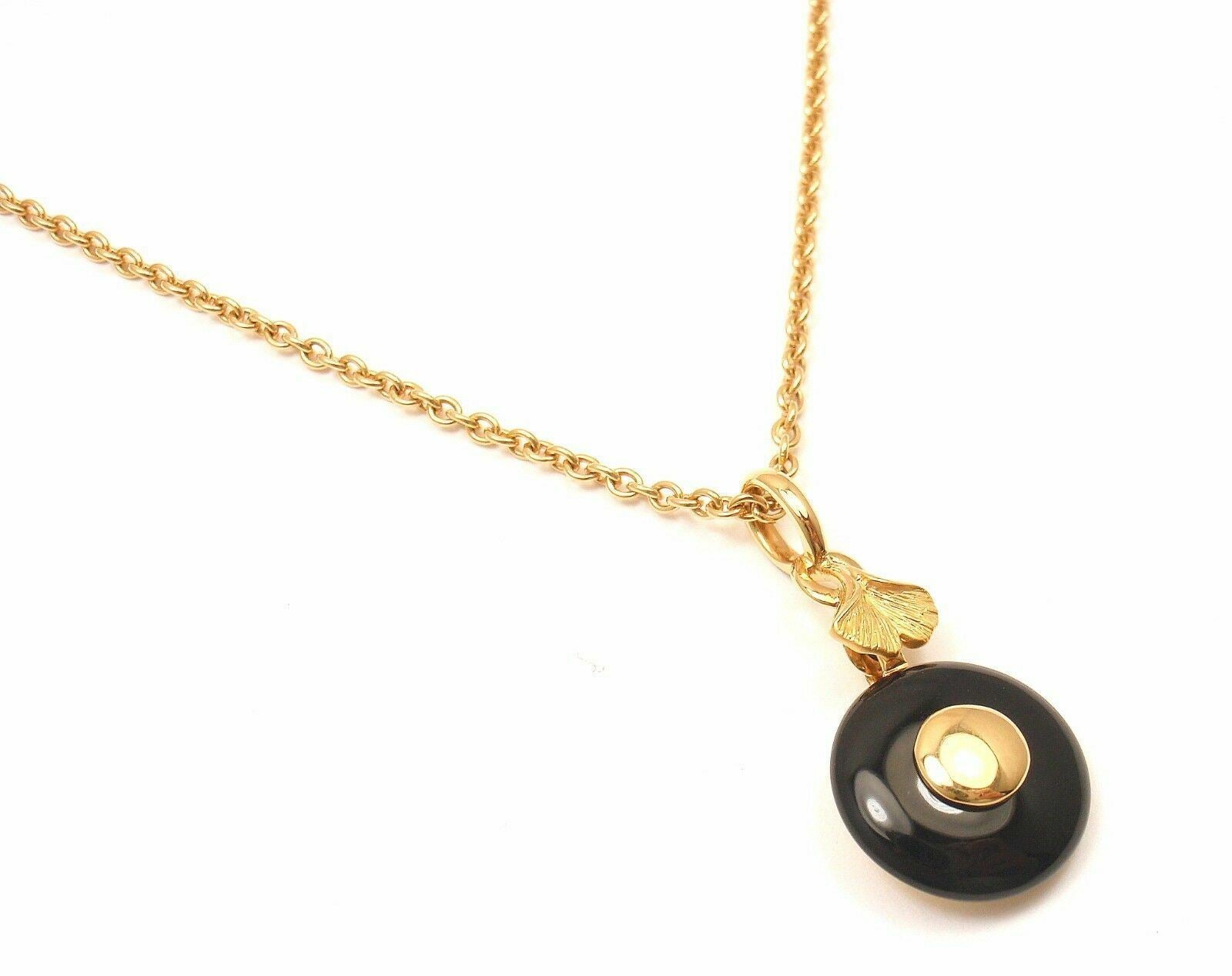Authentic Carrera Y Carrera 18k Yellow Gold Ginkgo Onyx Pendant Necklace for Women - Elegant Layered Jewelry Gift for Anniversary, Birthday & Special Occasions