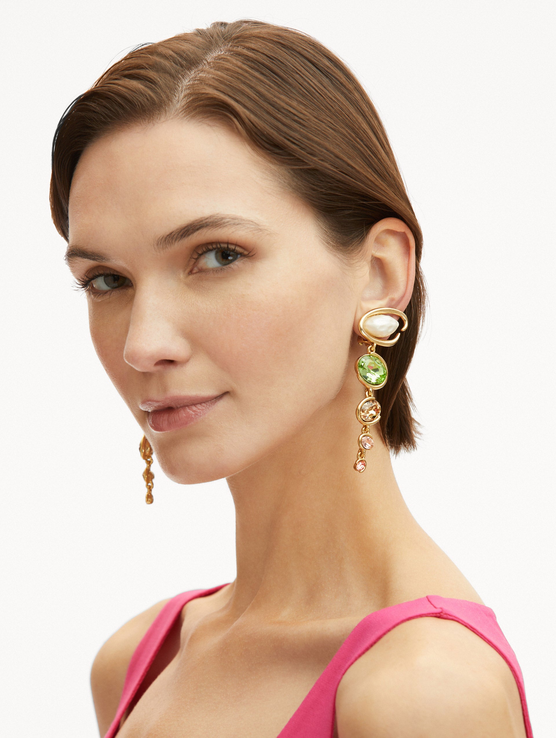 Baroque Pearl Drop Clip-On Earrings for Women – Vintage Style Fashion Jewelry – Perfect for Weddings, Parties & Special Occasions