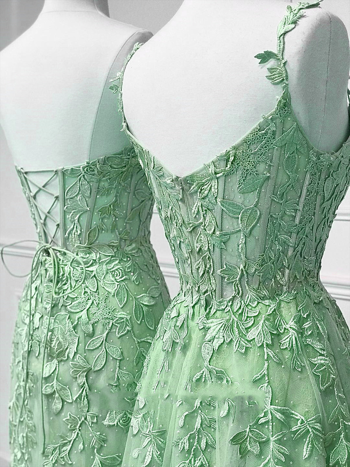 Elegant A-Line Tulle Lace Green Long Prom Dress | Formal Evening Gown for Graduation, Homecoming, Quinceañera & Special Occasions