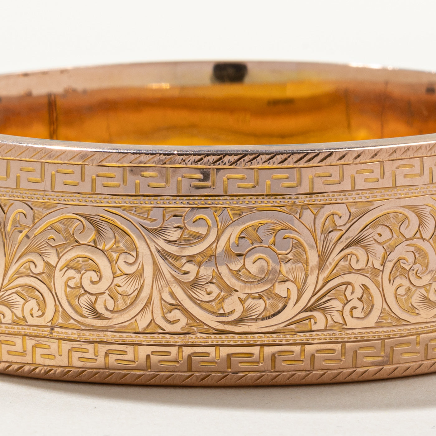 Vintage 1944 Birmingham 9k Yellow Gold Engraved Bangle Bracelet - 7