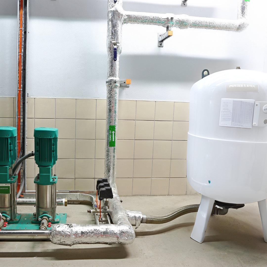 240L Vertical Pressure Tank for Water Storage - Heavy Duty & Durable for Home, Farm, and Industrial Use