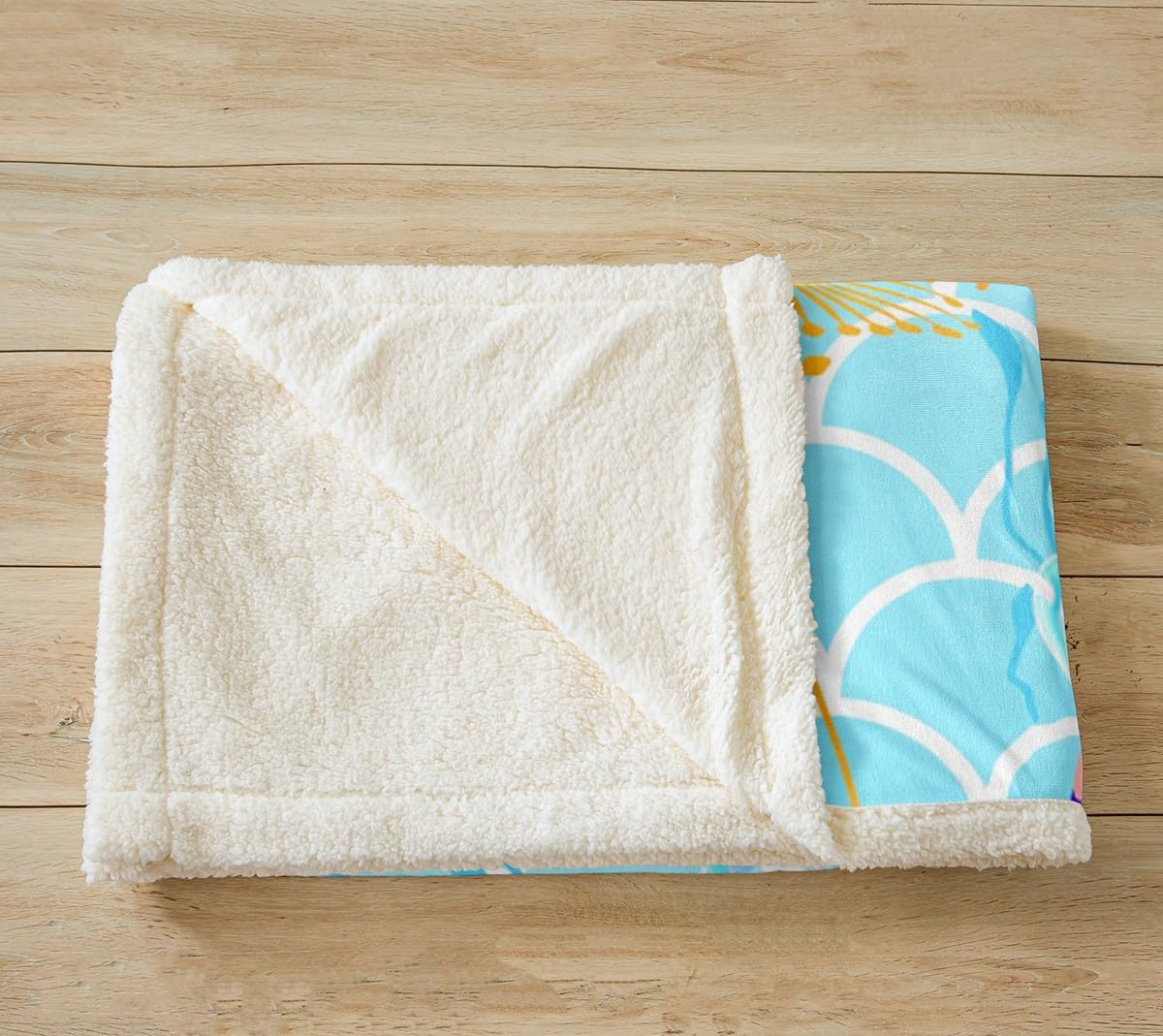 Mermaid Print Sherpa Fleece Blanket - Light Blue Fish Scale Design, Ultra Soft & Cozy Throw Blanket for Bed, Couch, Sofa - Twin Size 60x80 Inches - Perfect for Gift, Home Decor, Winter Warmth & Romantic Ocean Themed Bedroom