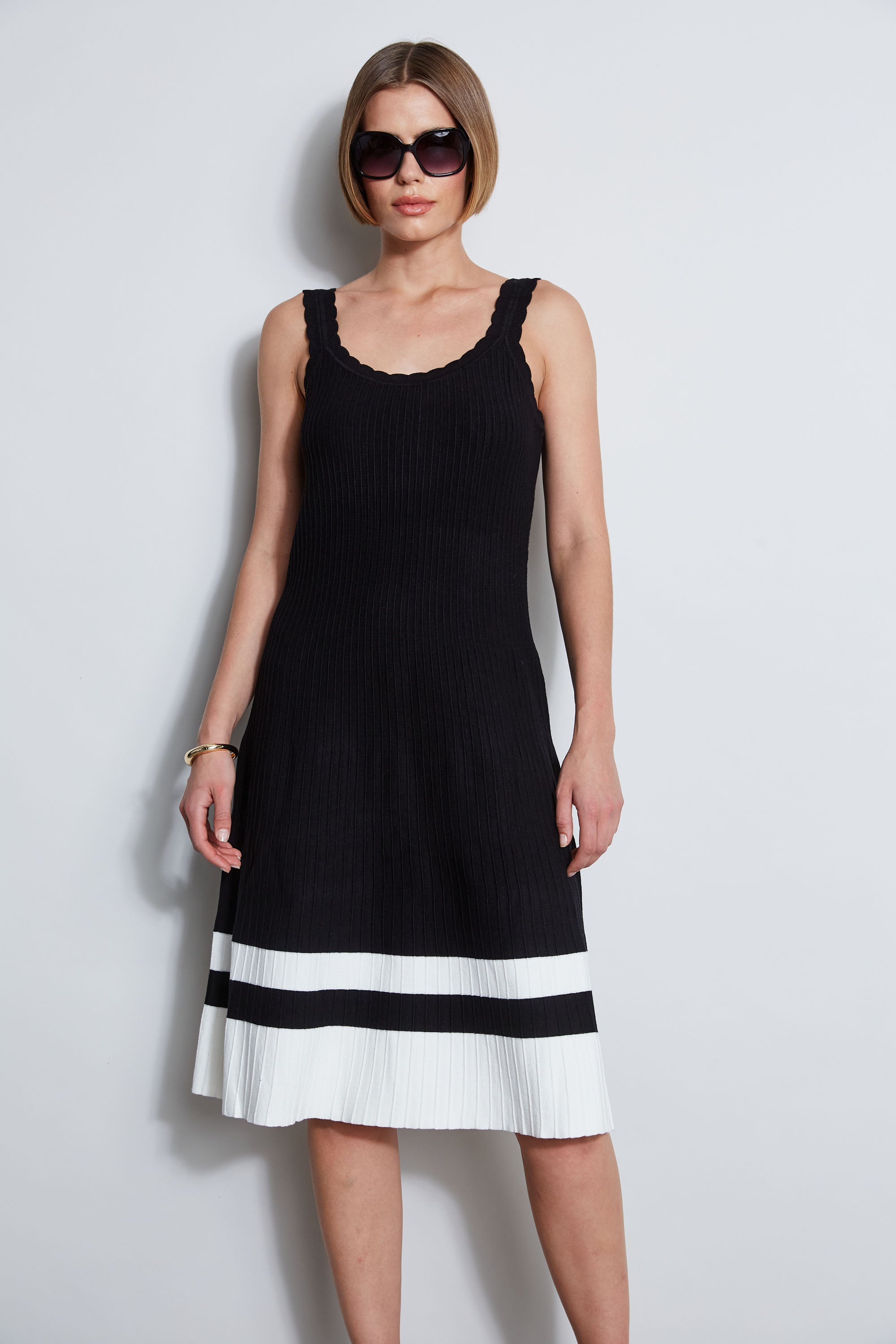 Scallop Knit Dress for Women - Elegant Lace Trim Summer Dress - Perfect for Beach Vacations, Date Nights & Casual Outings