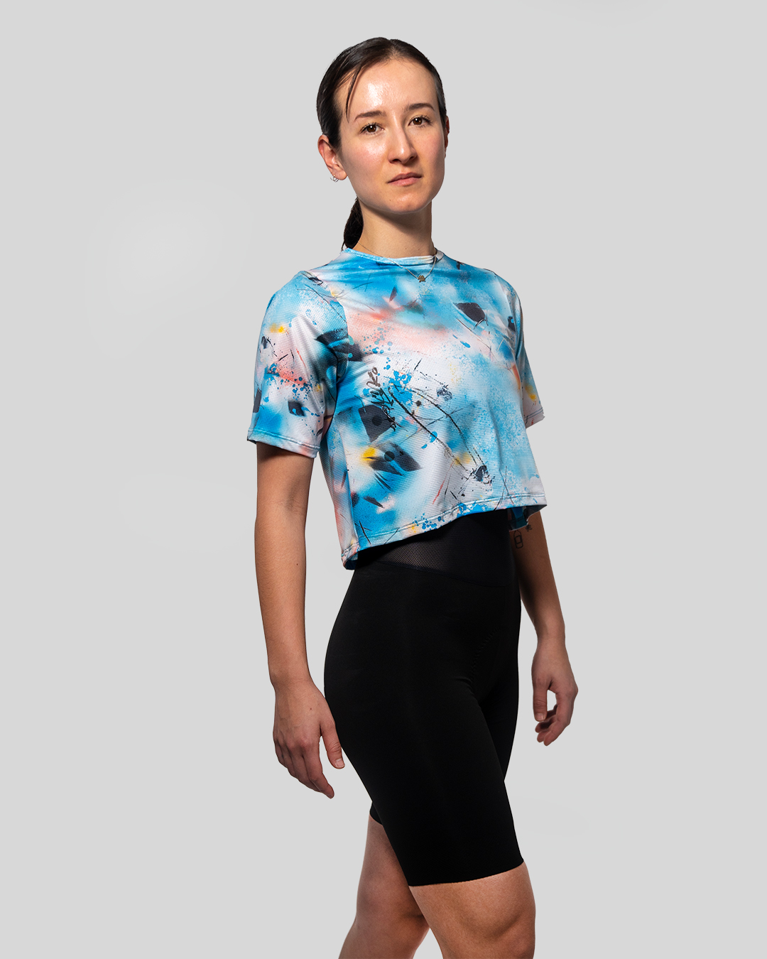Fatcap Women's Crop Top - Trendy Short Sleeve T-Shirt for Summer Outfits, Casual Wear & Street Style Fashion