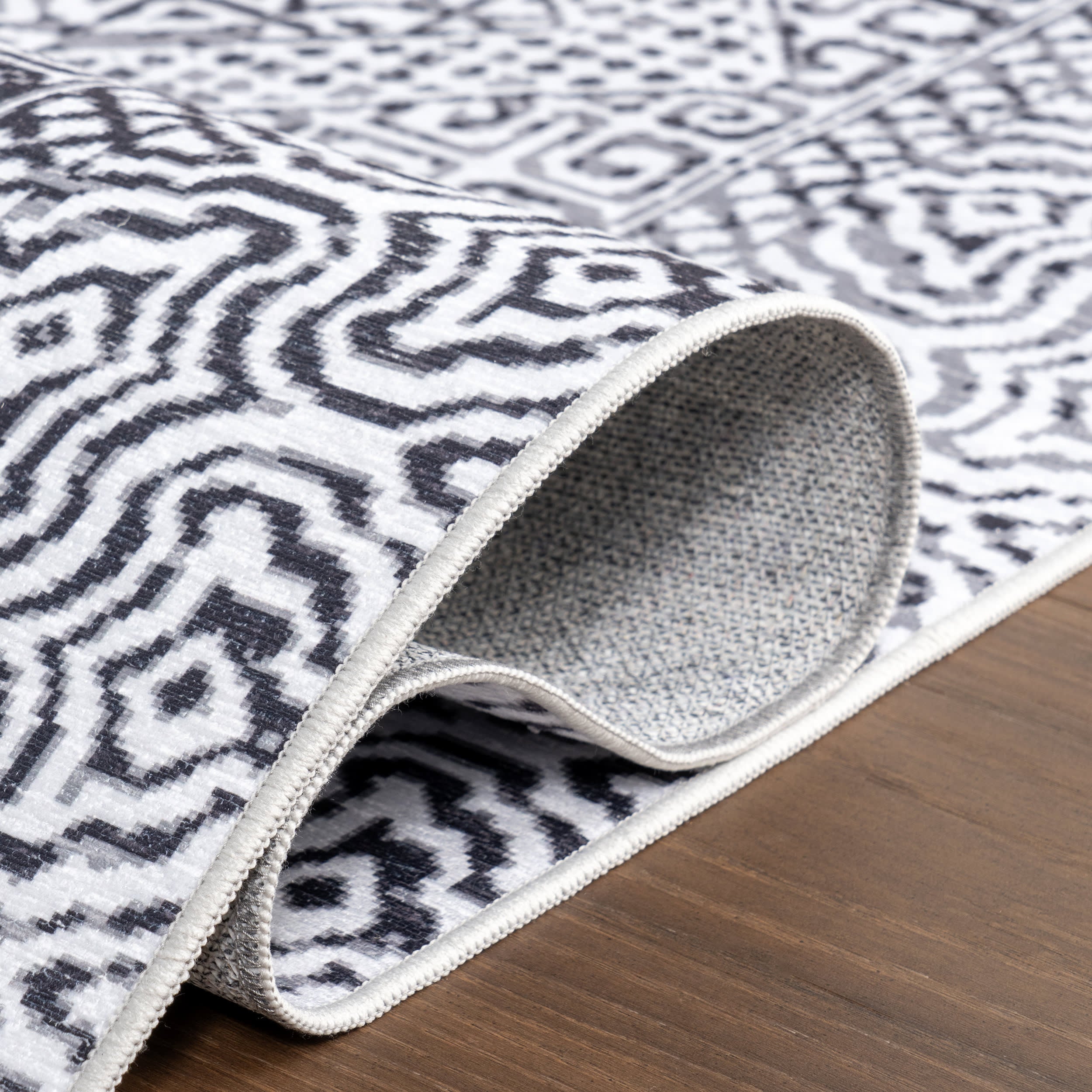 Diamond Mosaic Spill Proof Washable Rug - Non-Slip Soft Area Rug for Living Room, Bedroom, Kitchen | Machine Washable Pet Friendly Floor Mat in Grey