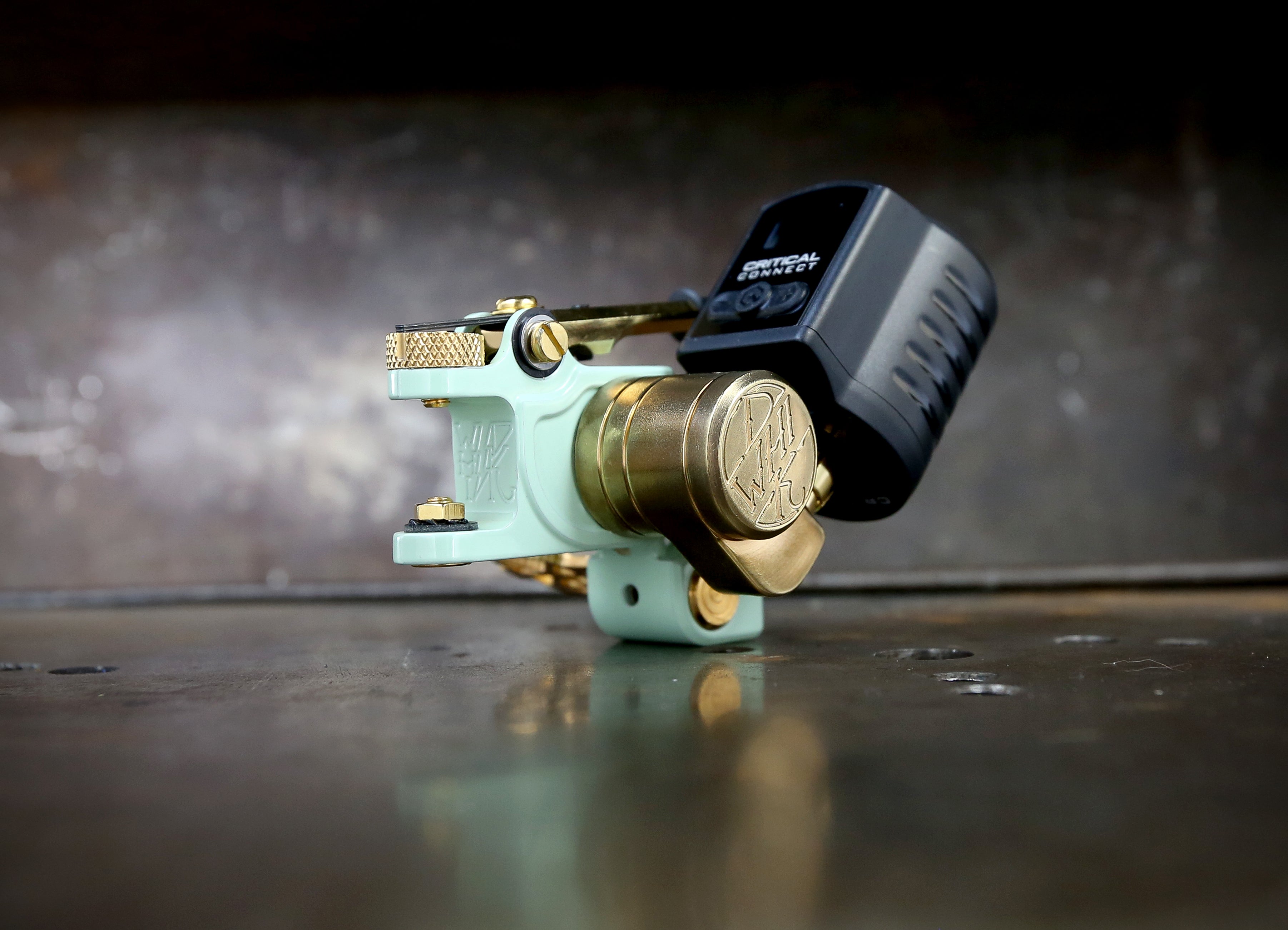 Dan Kubin V3/23 Sidewinder Seafoam x Gold RCA Cable - High-Quality Audio Cable for Turntables & Hi-Fi Systems - Perfect for Home DJ Setup & Vinyl Record Players