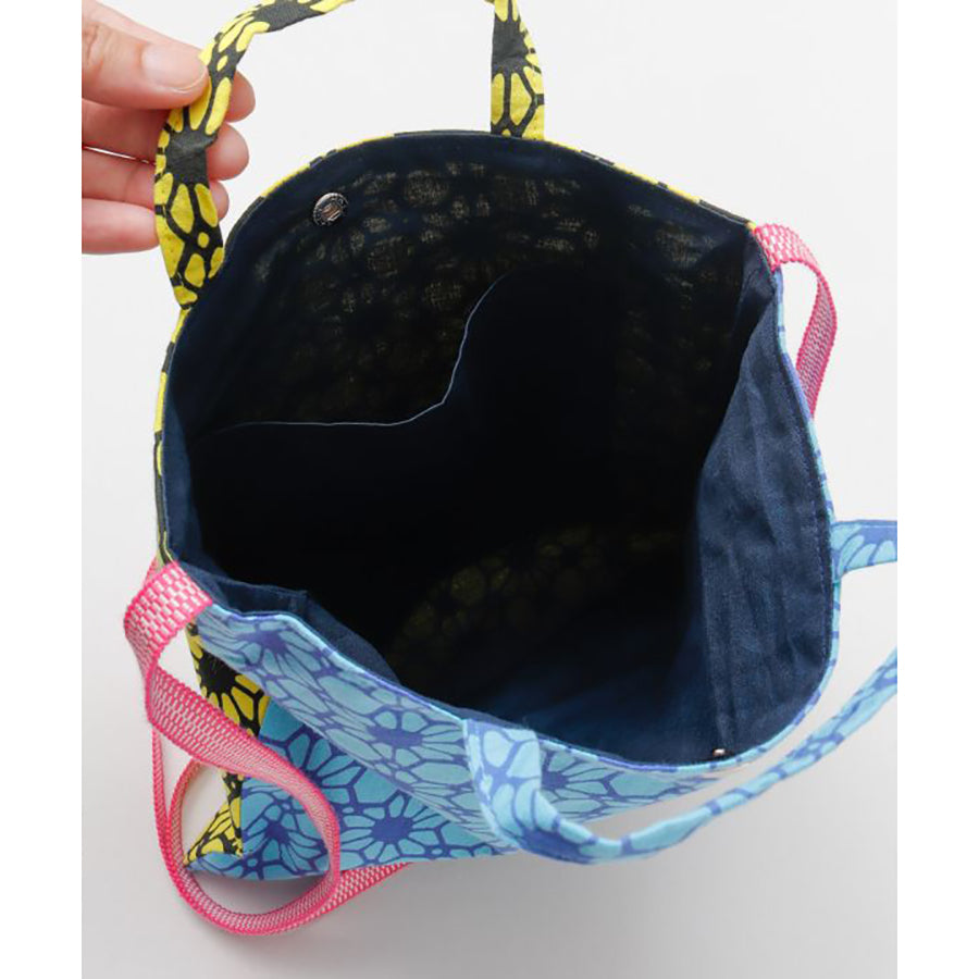 AMINA Cherry Blossom Tote Bag - Lightweight Blue Floral Shoulder Bag (84g) for Women, Beach, Shopping & Daily Use