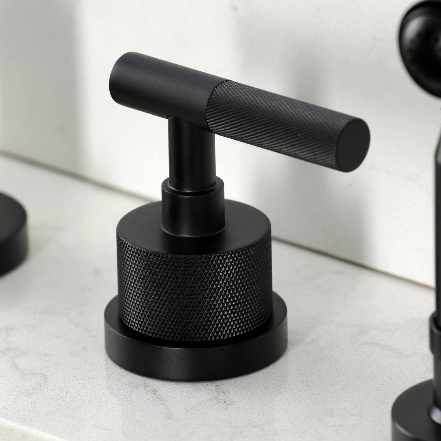 Premium 4-Hole Widespread Kitchen Faucet with Dual Knurled Handles & Brass Pull-Down Sprayer - Ideal for Modern Kitchens, Renovations & High-End Home Upgrades