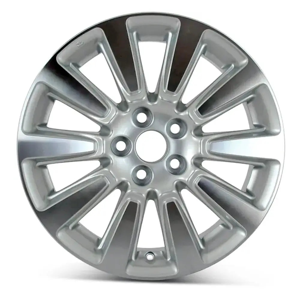 18 Inch Toyota Sienna Wheel Replacement - Machined Silver Alloy Replica Rim (Part# 69583-4261108060) - Perfect for Off-Road Adventures & Winter Driving