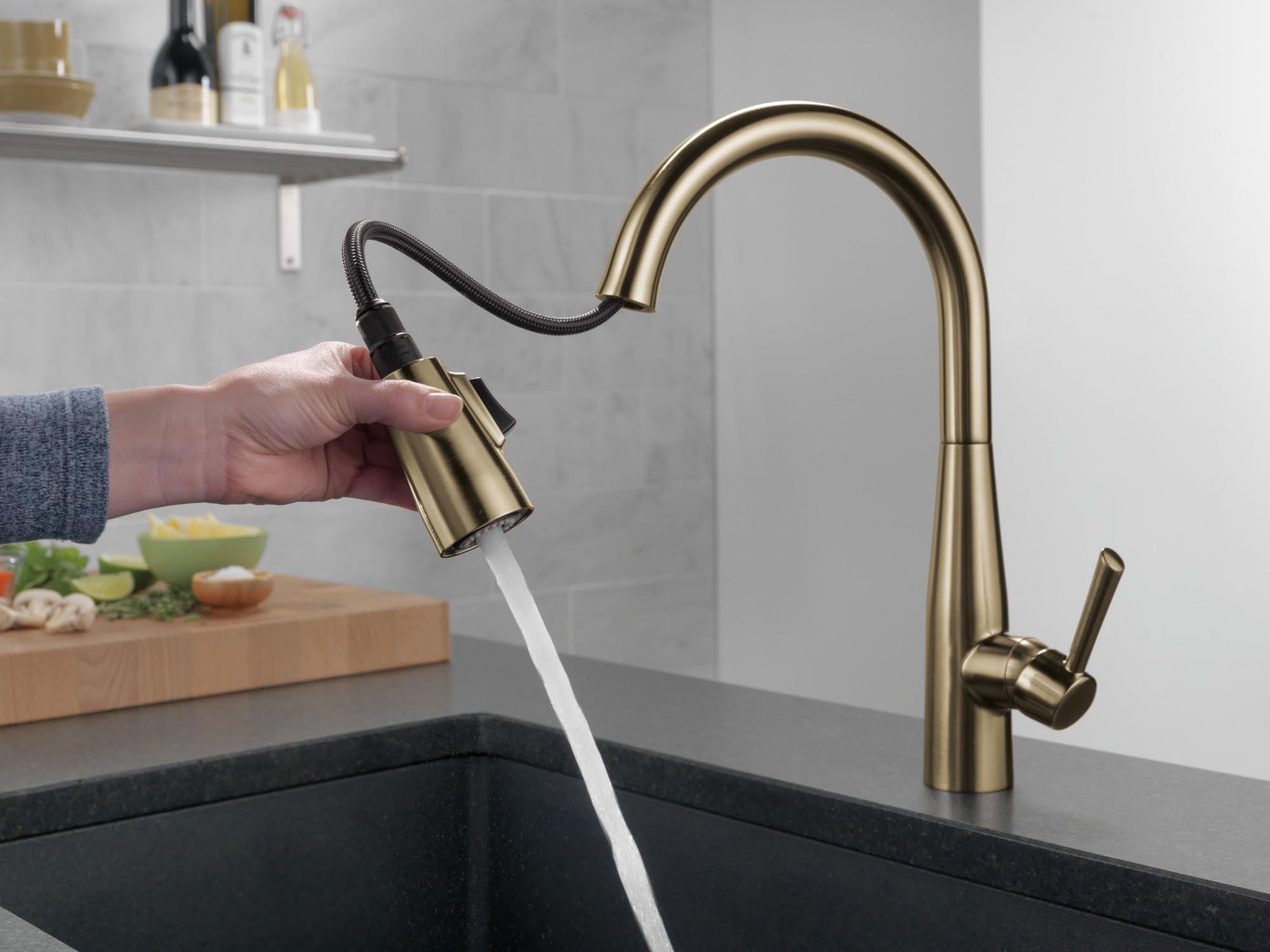**Delta Essa Pull-Down Kitchen Faucet with Magnetic Docking Spray Head - Champagne Bronze (9113-CZ-DST) - Perfect for Modern Kitchens, Bar Sinks & RV Use**