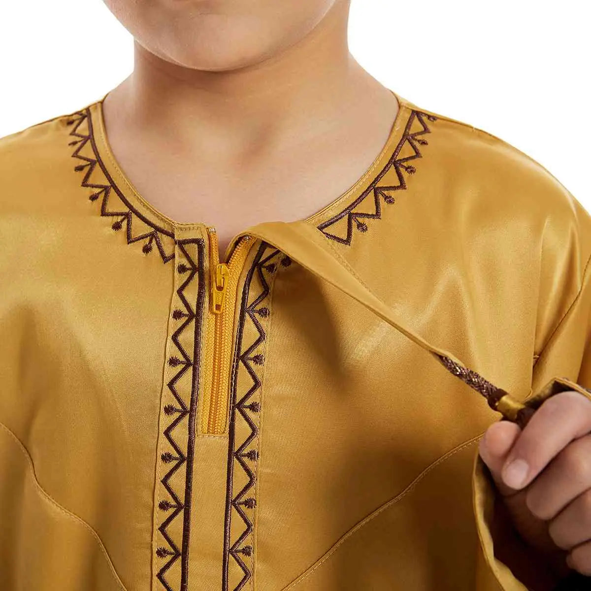 Traditional Middle Eastern Arab Boy Thobe Thawb with Tassel - Islamic Eid & Wedding Outfit for Kids - Perfect for Special Occasions & Cultural Events