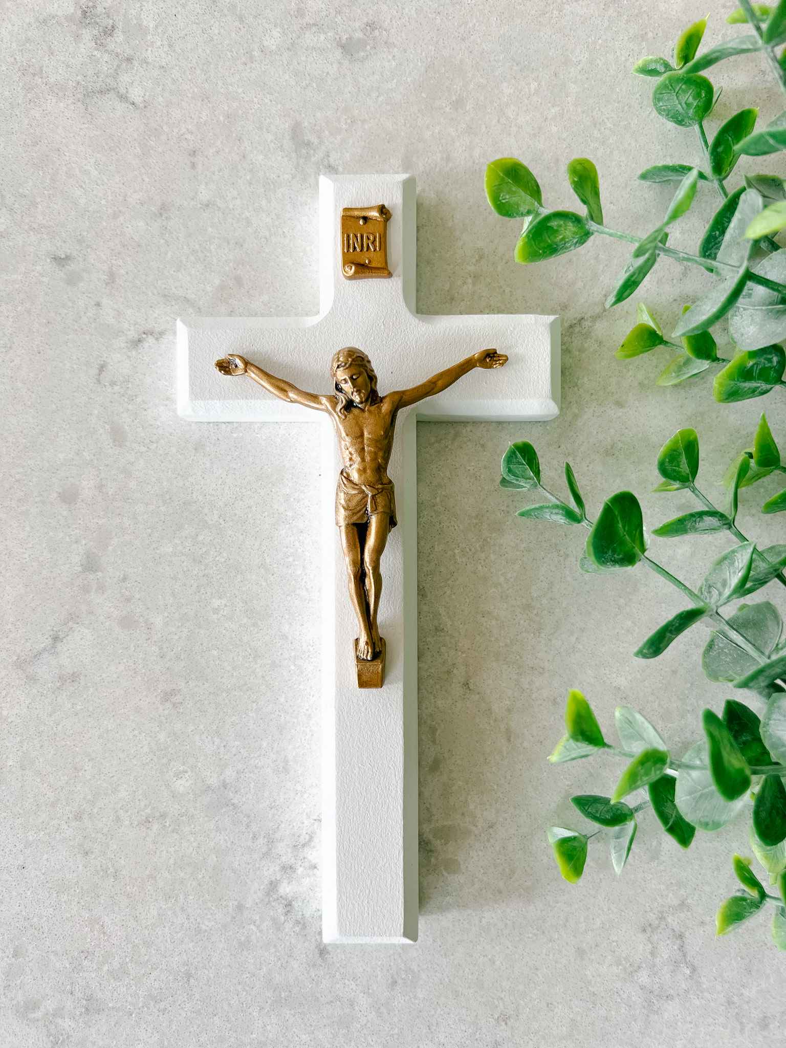 White Wooden Crucifix - Handcrafted Religious Cross for Home Decor, Church, and Prayer - Perfect for Wall Hangings and Spiritual Gifts