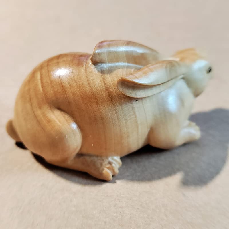 Hand Carved Japanese Netsuke - Y8358-2