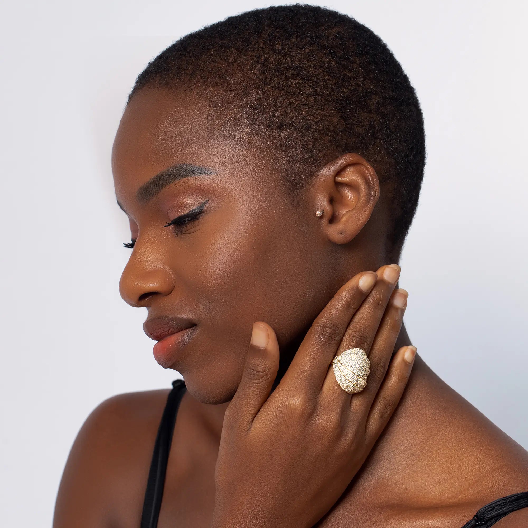Gold Shell Rings for Women - Elegant Beach Jewelry, Boho Style Seashell Rings - Perfect for Summer, Vacations & Beach Weddings