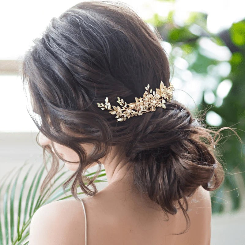 Elegant Gold Hair Comb for Brides with Crystals & Pearls - Vintage Wedding Hair Accessory (A6038) | Perfect for Weddings, Prom & Special Occasions