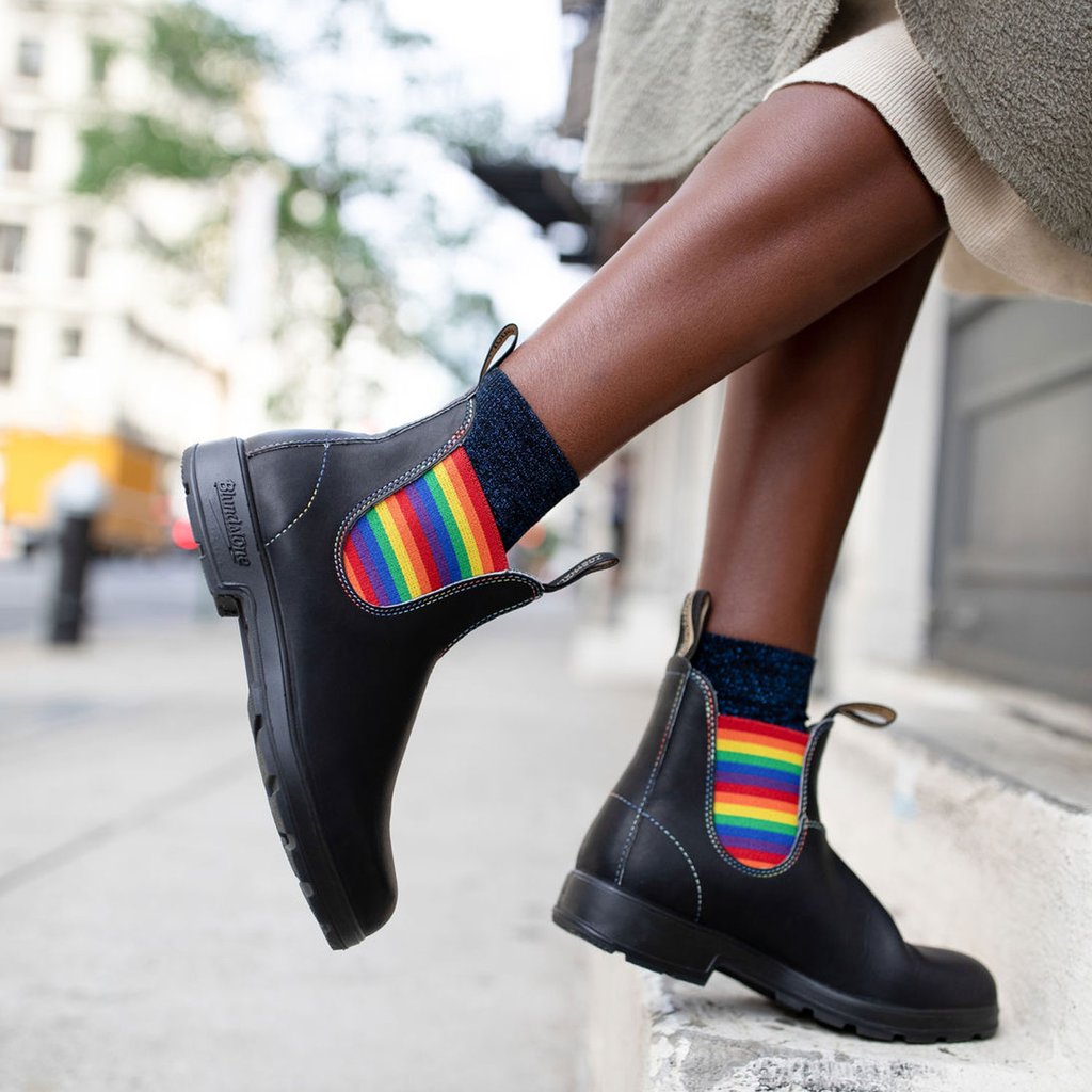 Blundstone 2105 Original Chelsea Boots - Black Leather with Rainbow Elastic & Contrast Stitching - Comfortable Slip-On Boots for Men & Women - Perfect for Work, Outdoor & Casual Wear