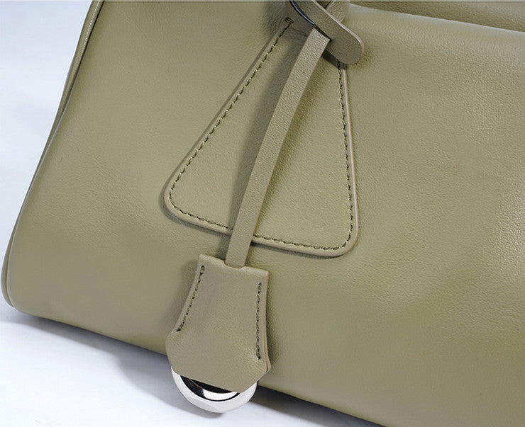 Stylish Day to Night Shoulder Bag for Women - Versatile Crossbody Purse for Work, Travel & Evening Out
