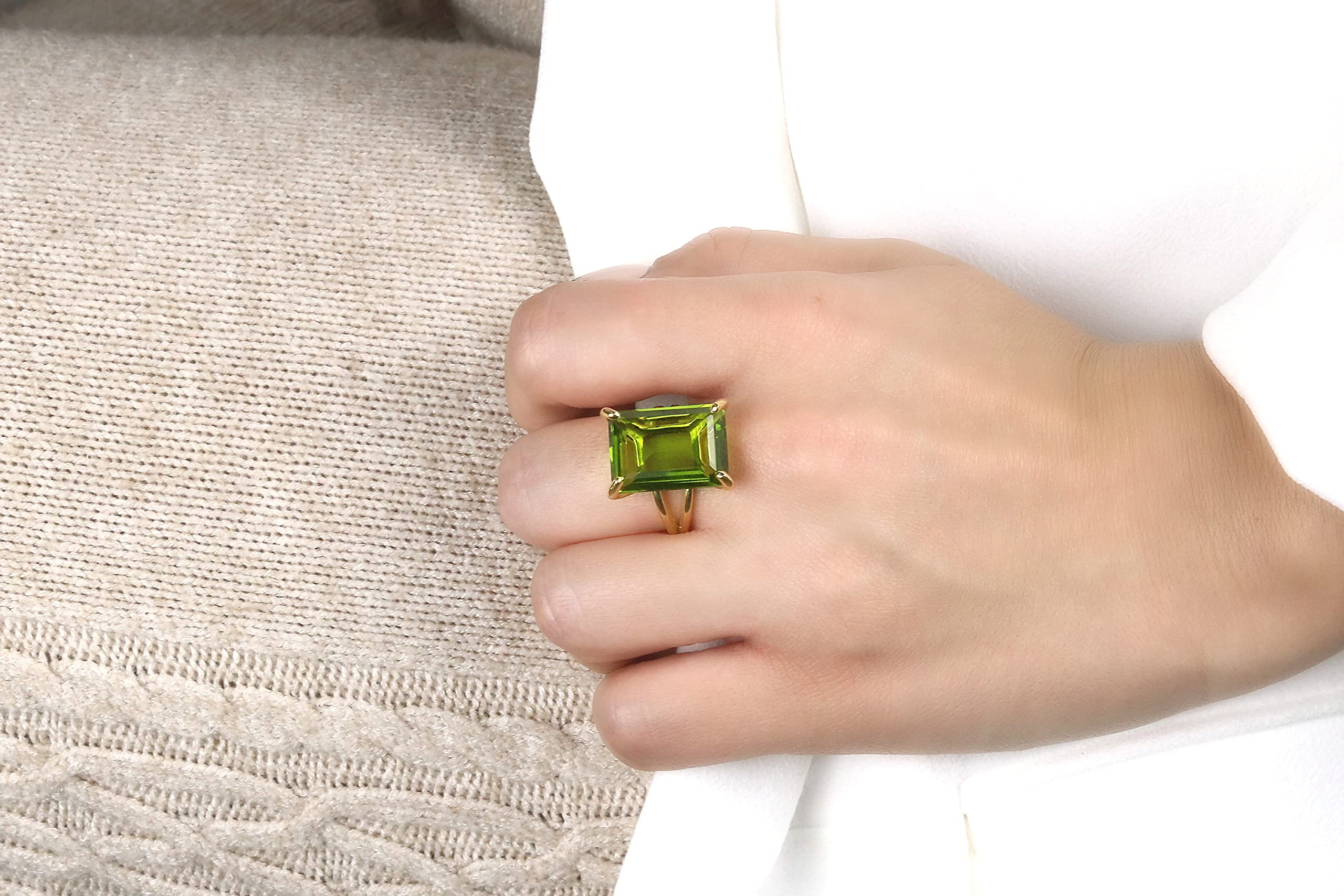 925 Sterling Silver Peridot Ring in Four-Prong Setting - Anemone Jewelry Boho & Formal Rings for Women - Perfect for Everyday Wear, Special Occasions & Gifts - Comes with Jewelry Box (Ideal for Birthdays, Anniversaries, Valentine's Day & Casual Outfits)