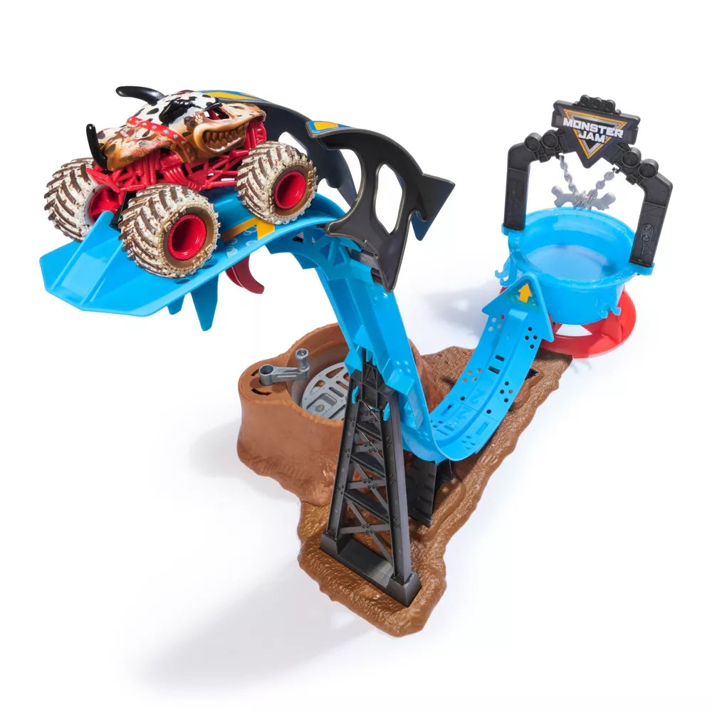 Monster Jam 1:64 Scale Mud Blasters Dunk Tank Playset with Monster Mutt Dalmatian Toy Truck - Diecast Monster Truck Toy for Kids, Collectors & Play Battles - Perfect for Birthday Gifts & Monster Truck Shows