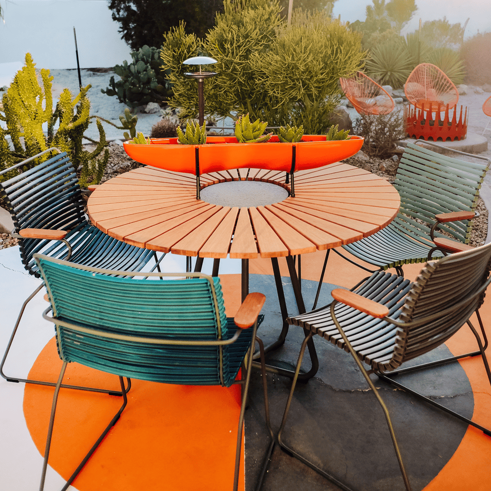 Round Outdoor Dining Table - Weatherproof Patio Furniture for Garden, Backyard, and Poolside Gatherings