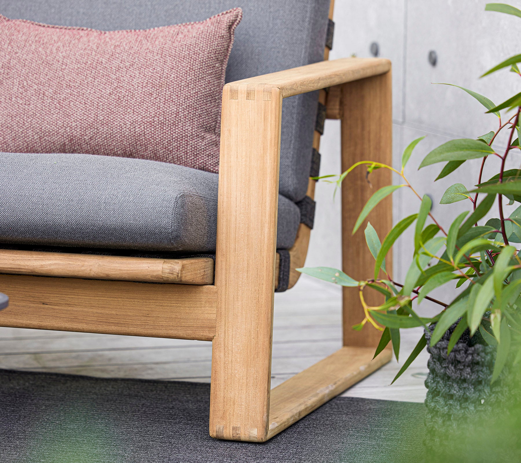Endless Soft 2-Seater Sofa - Comfortable Loveseat for Small Spaces | Perfect for Living Room, Apartment & Cozy Home Decor