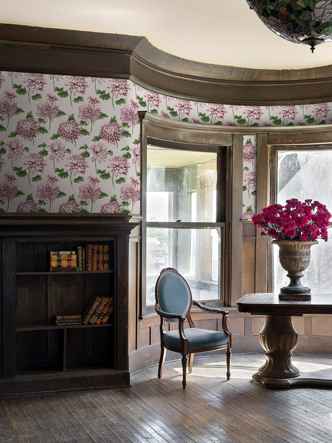 Sarah Jessica Parker 'Mums for Marion Small' Wallpaper in Oyster - Perfect for Nursery, Bedroom, and Home Decor