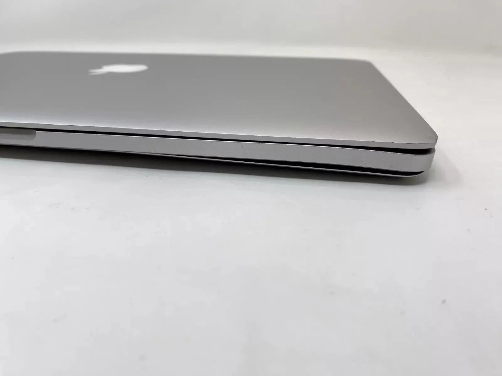 Refurbished 2015 Apple MacBook Pro 15