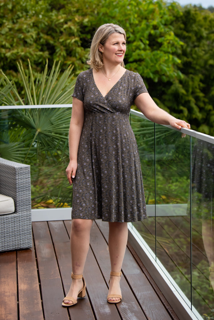 Elegant Aurora Floral Dress with Daffodil Print & Bamboo Fabric - Women's Summer Maxi Dress for Beach, Wedding & Special Occasions