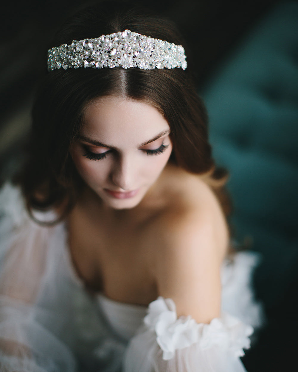 Everleigh Pearl Crown - Elegant Rhinestone Tiara for Women & Girls, Perfect for Weddings, Prom, Pageants & Special Occasions