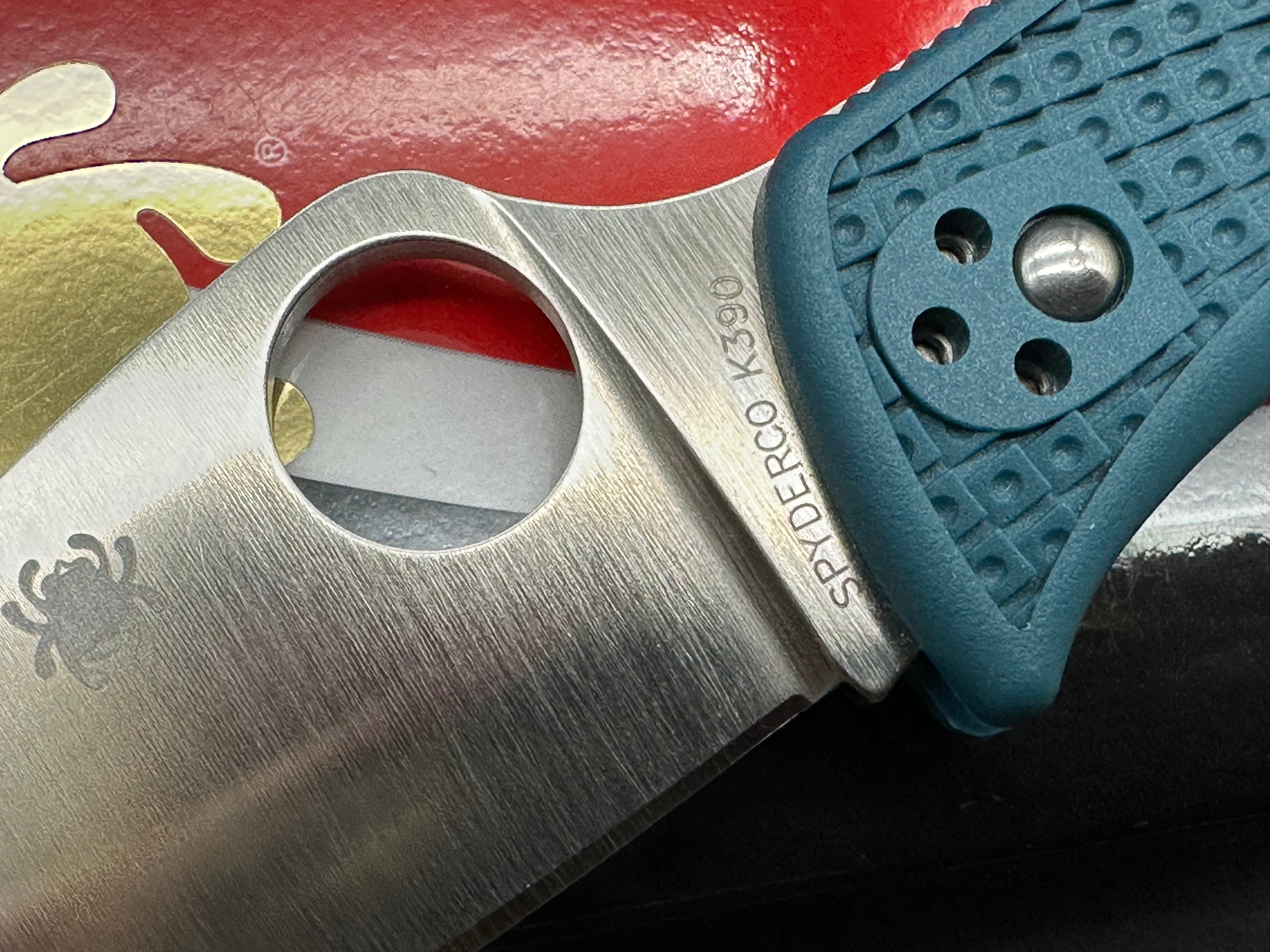 Spyderco LeafJumper Lightweight Folding Knife - 3.09