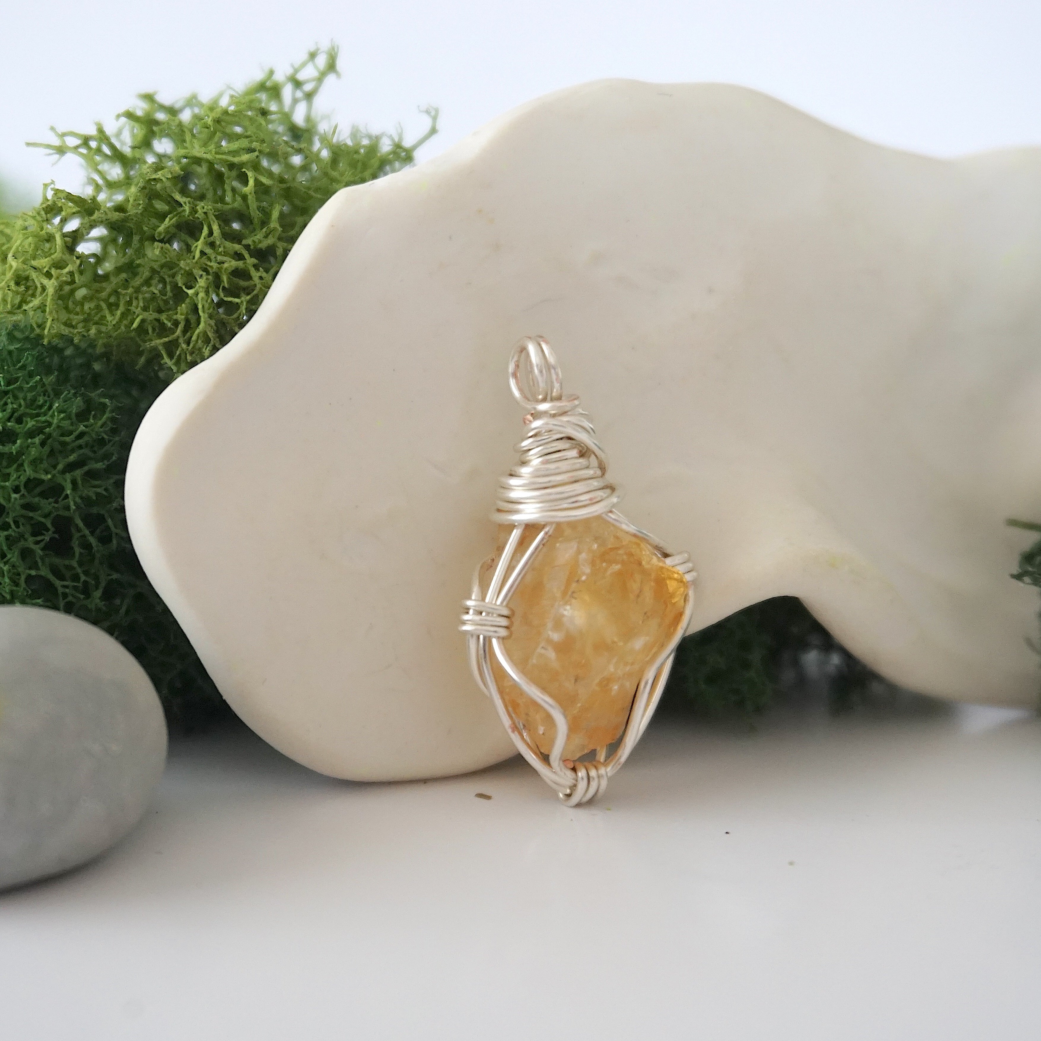 Simple Citrine Birthstone Necklace - Dainty Crystal Jewelry for Women | Perfect Gift for Birthday, Anniversary & Everyday Wear