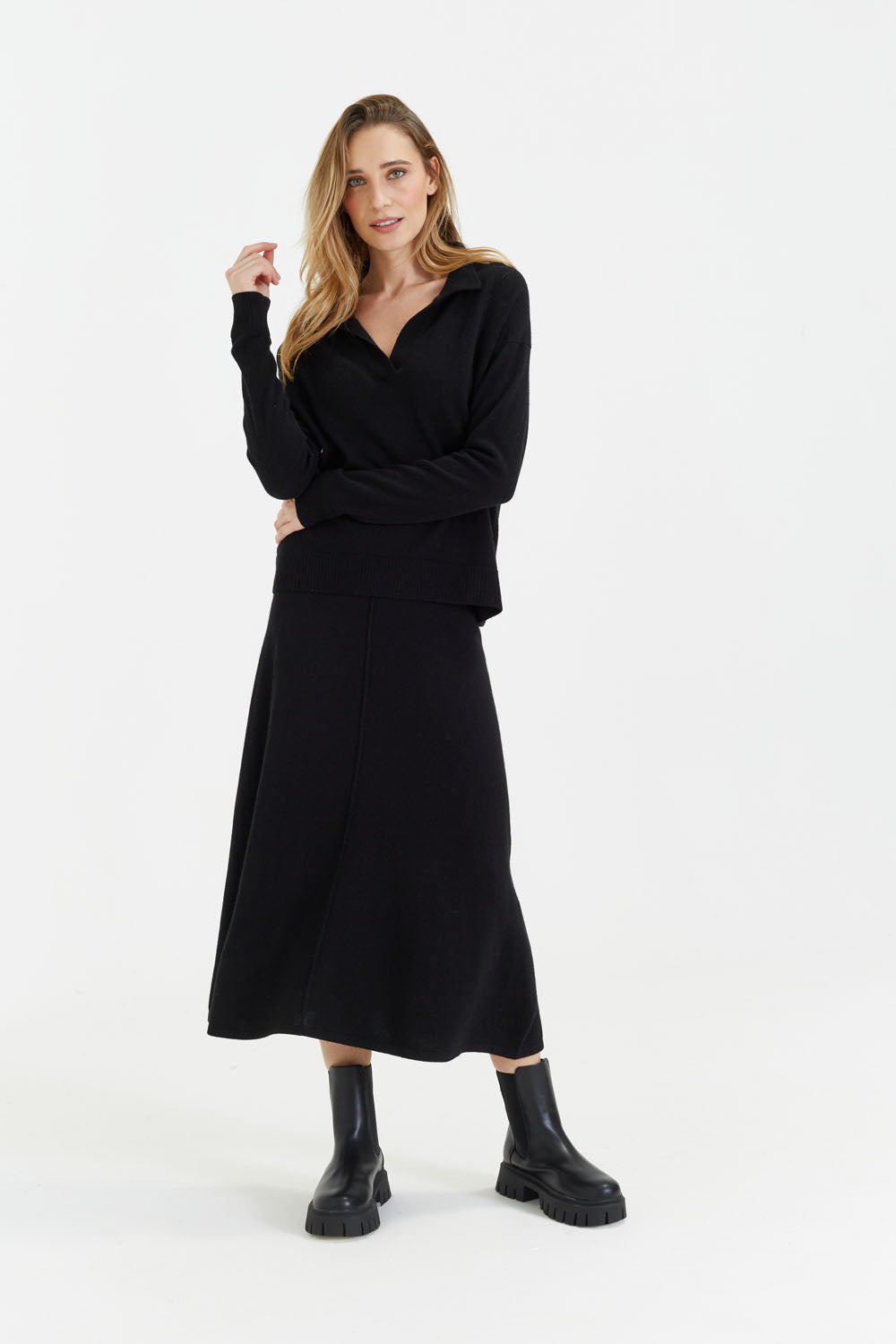 Premium Black Wool Cashmere Collared Sweater for Women - Soft & Warm Winter Pullover - Perfect for Office, Dating & Holiday Outfits