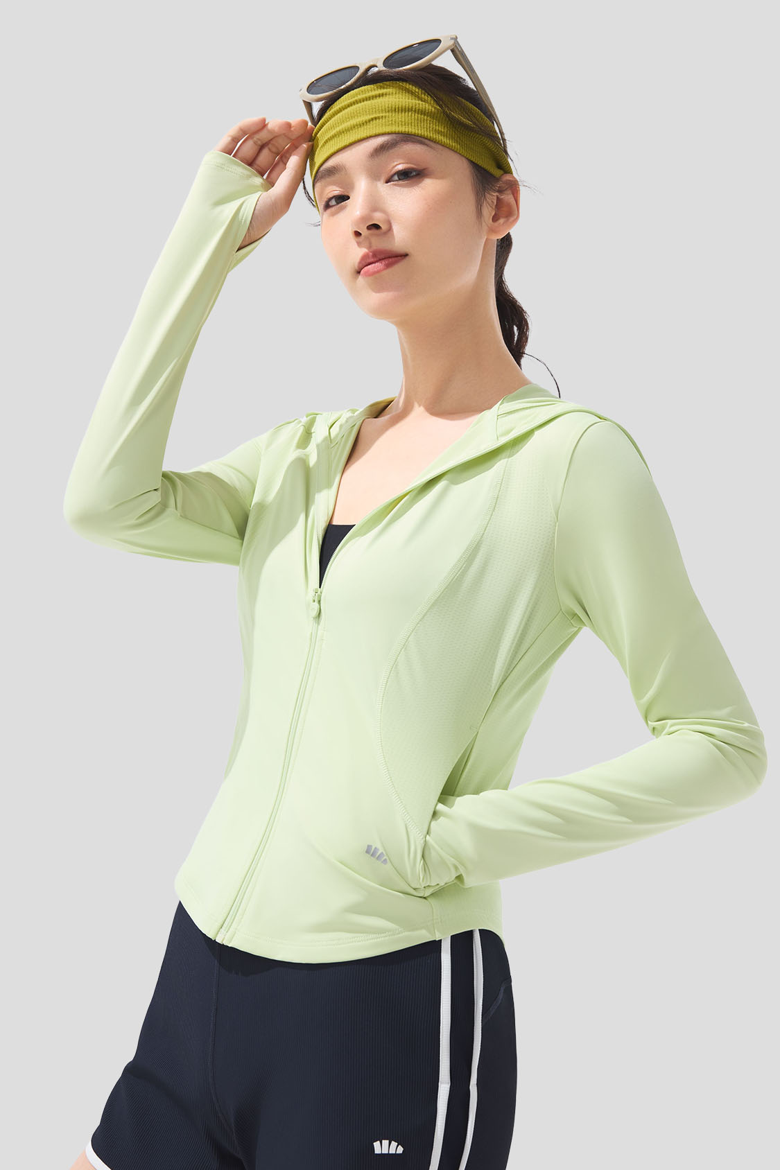 Sleek Women's Cooling Slim Fit Sun Jacket UPF100+ AL119 - Lightweight UV Protection for Outdoor Activities, Hiking & Beach Wear