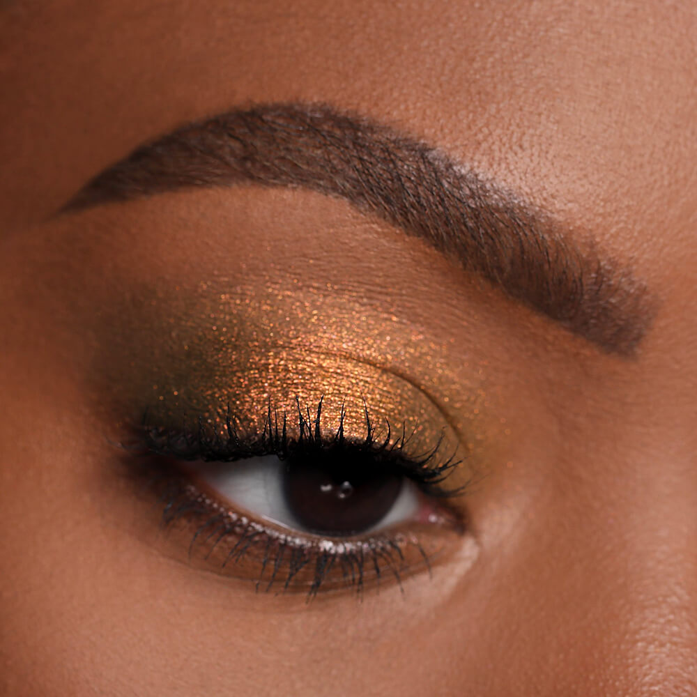 Queen Cosmetics Sublime Hearts Multichrome Eyeshadow - Long-Lasting Pigmented Pressed Powder for Stunning Eye Makeup Looks | Perfect for Day to Night Glam, Special Occasions & Professional Makeup Artists