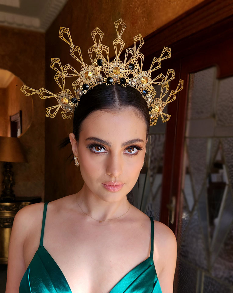 Elegant Race Day Fascinator Crown Headband - Met Gala Inspired Madonna Style Hair Accessory for Weddings, Parties & Special Events