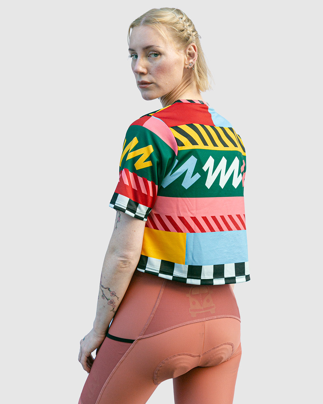 Women's Fashion Crop Top - Trendy Short Sleeve Casual Shirt for Summer Outfits | Perfect for Beach, Party & Everyday Wear