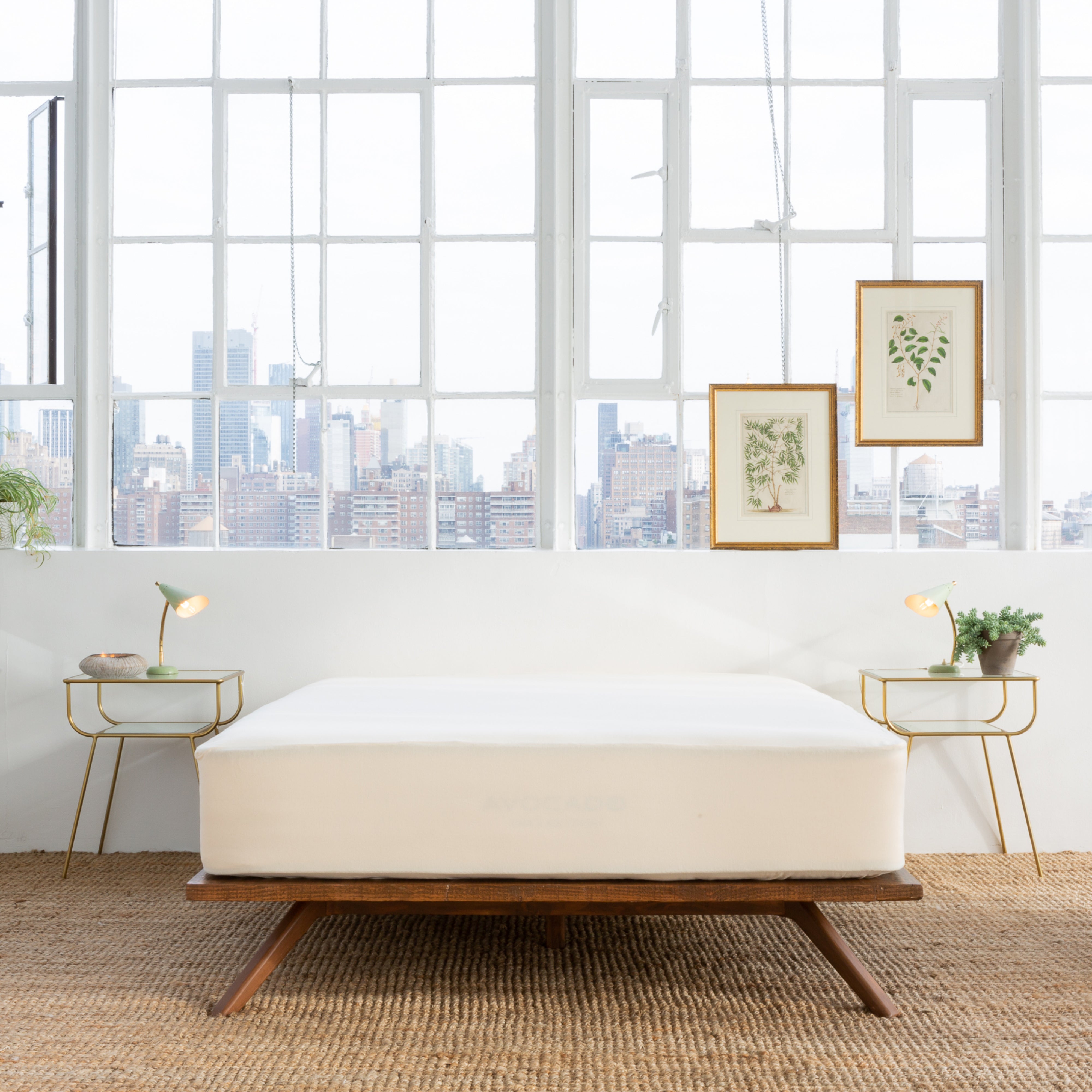 Organic Waterproof Mattress Protector - Queen Size, Hypoallergenic, Breathable & Noise-Free - Perfect for Bedwetting, Allergies & Sweat Protection (Fits 8-14
