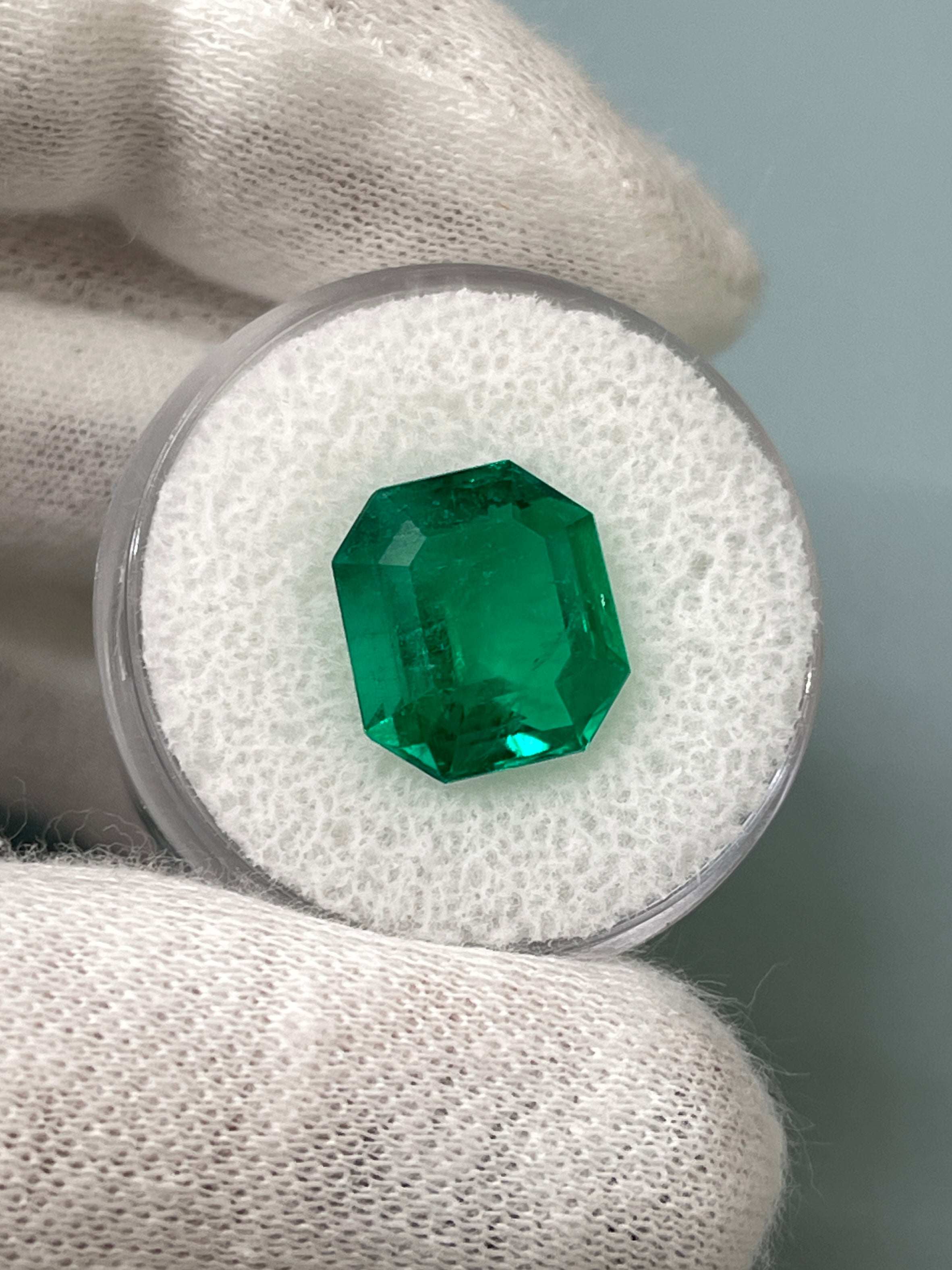 5.96 Carat 12x11mm AAA+ Natural Colombian Emerald - Loose Gemstone for Jewelry Making, Engagement Rings & Luxury Gifts