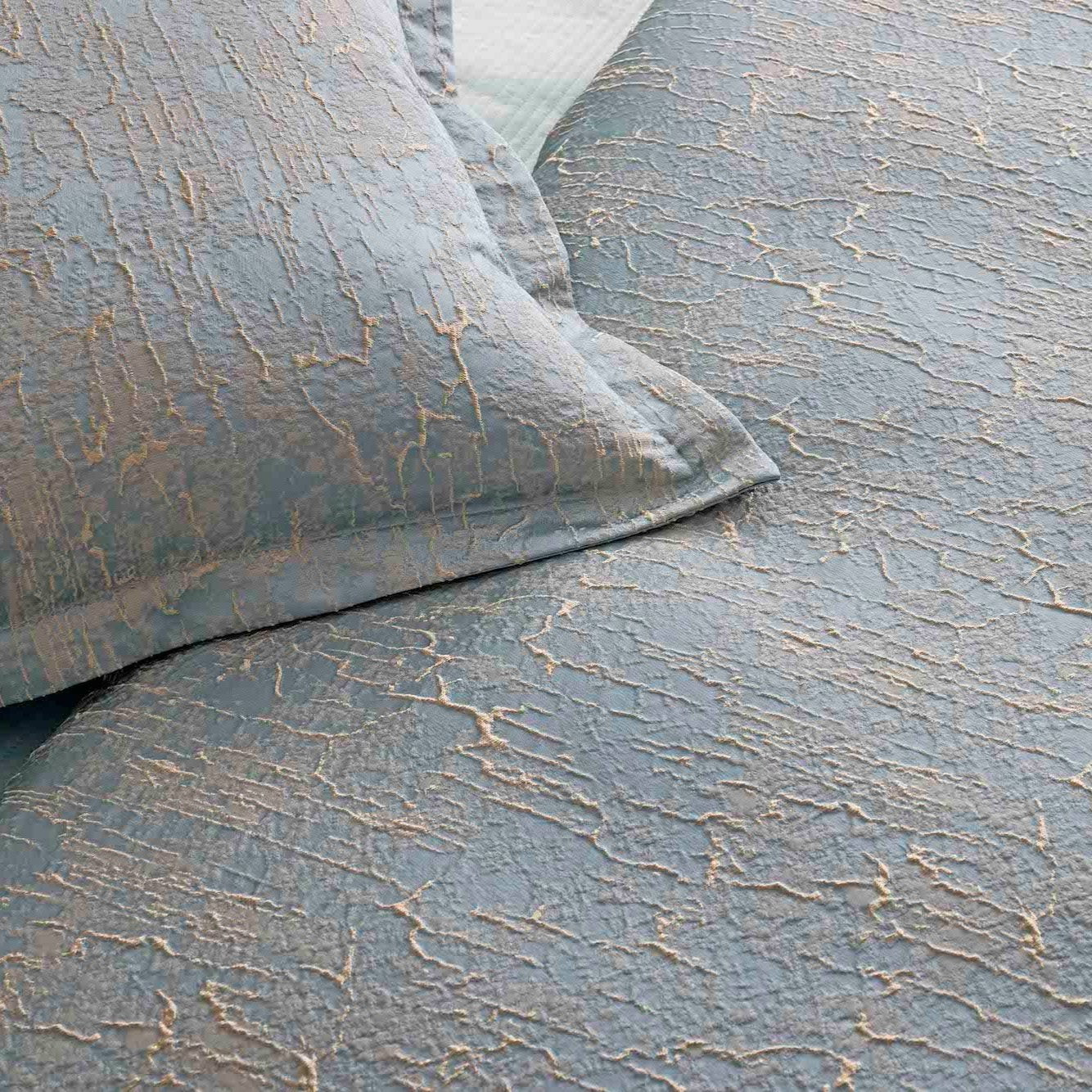 Allure Duvet Cover Set - Queen Size Luxury Bedding with Pillowcases - Perfect for Master Bedroom & Guest Room Decor