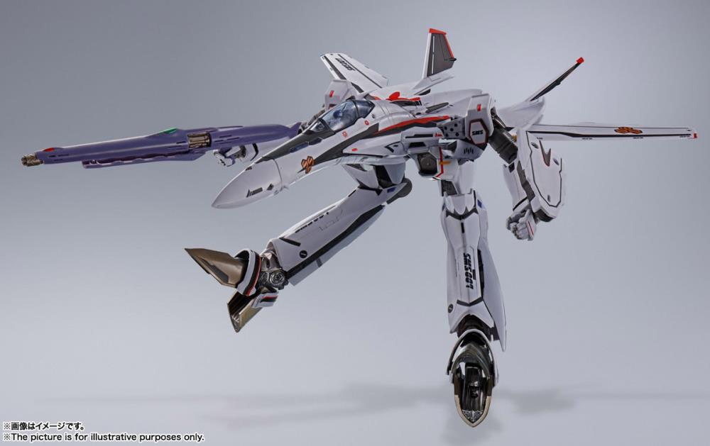 Bandai DX Chogokin Macross Frontier VF-25F Super Messiah Valkyrie Alto Saotome Ver. - Premium Collectible Anime Mecha Action Figure for Display & Gifting - Perfect for Anime Fans & Model Collectors