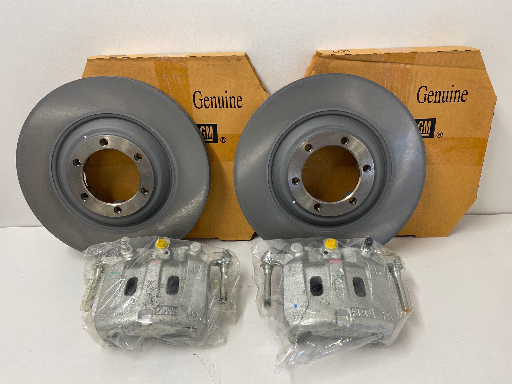 Genuine Holden RG Colorado Front Brake Rotors and Caliper Kit (2012-2016) - Perfect for Off-Roading & Heavy-Duty Towing
