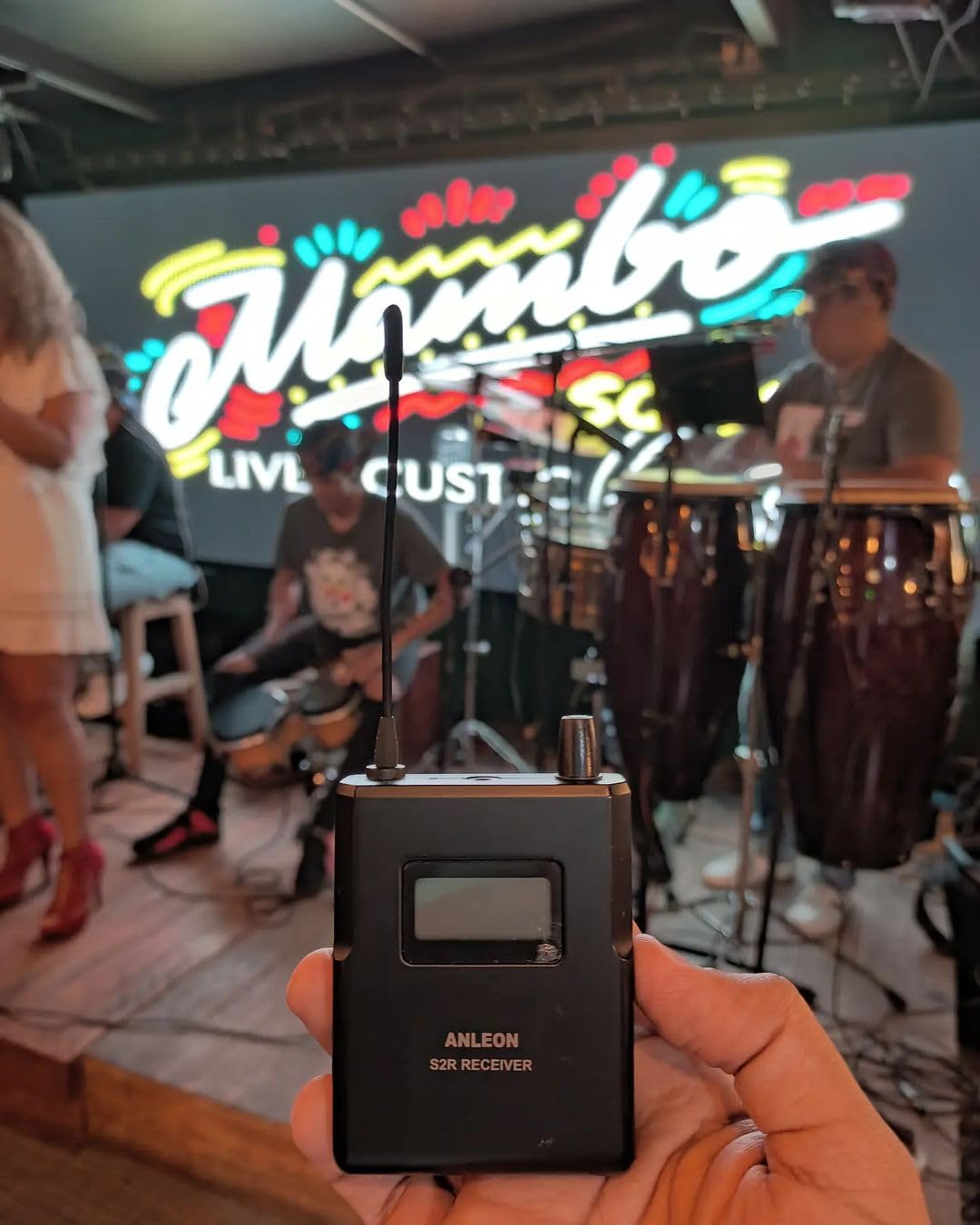 ANLEON S2 UHF Stereo Wireless In-Ear Monitor System (561-568MHz) with 1 Transmitter & 1 Receiver - Perfect for Live Performances, Studio Recording & Stage Monitoring