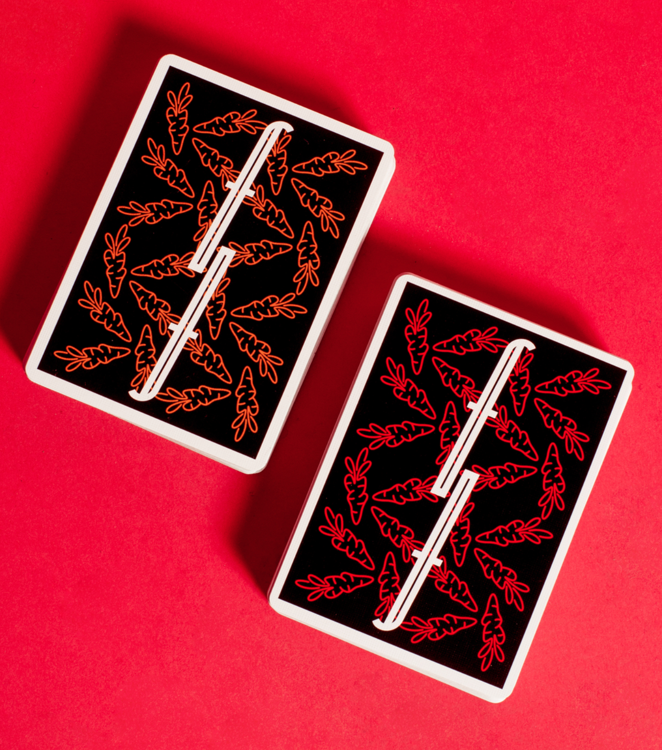 Premium Fontaine Carrots V2 Playing Cards – Limited Edition Deck for Cardistry, Magic Tricks & Poker Games – Perfect for Collectors and Card Enthusiasts
