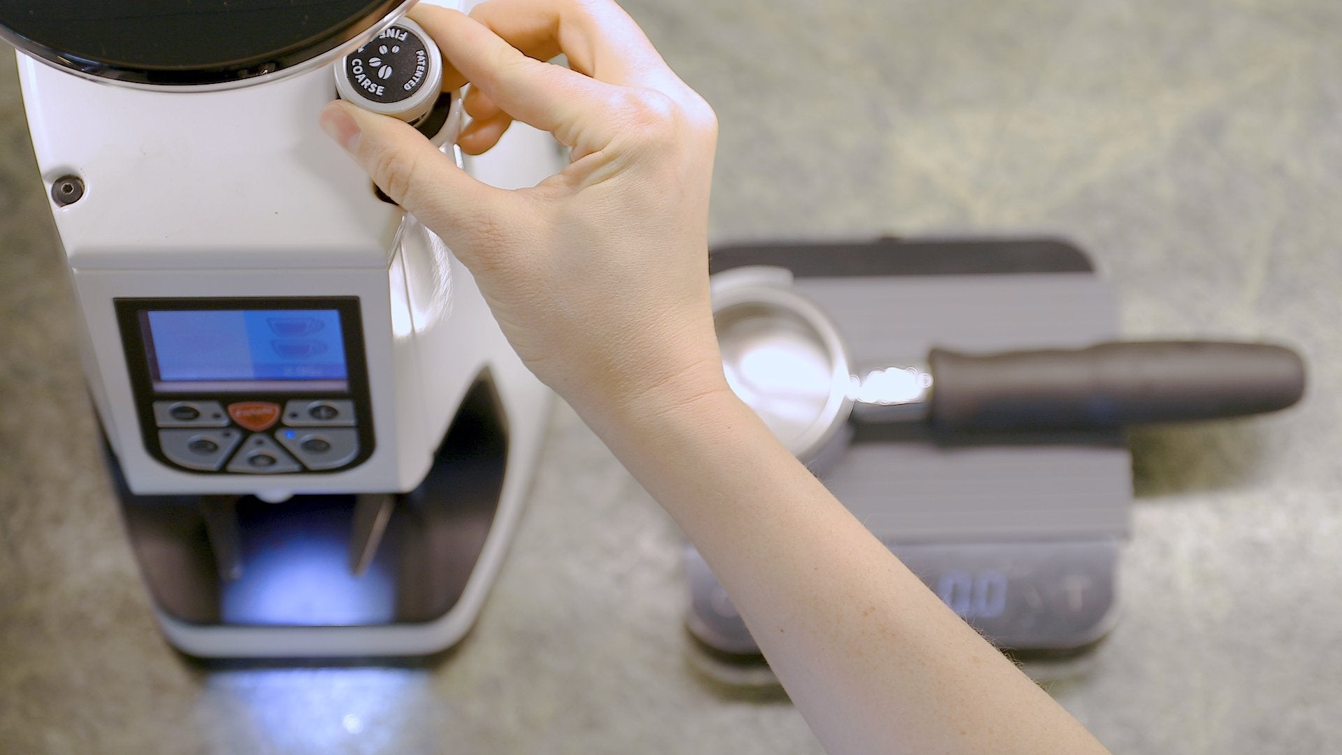 Best Coffee School: Introduction to Espresso Making for Beginners - Learn Barista Techniques at Home or Cafe