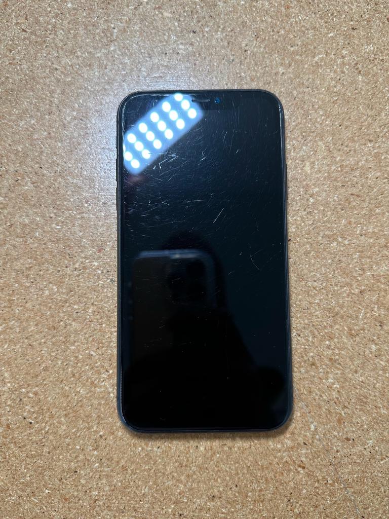 Apple iPhone 11 128GB - 6.1