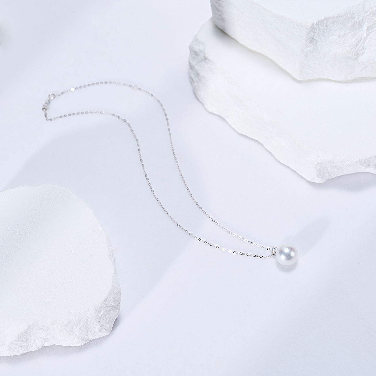 18K Solid Gold South Sea White Pearl Necklace KN00334 - Elegant Jewelry Gift for Women, Perfect for Weddings, Anniversaries & Special Occasions